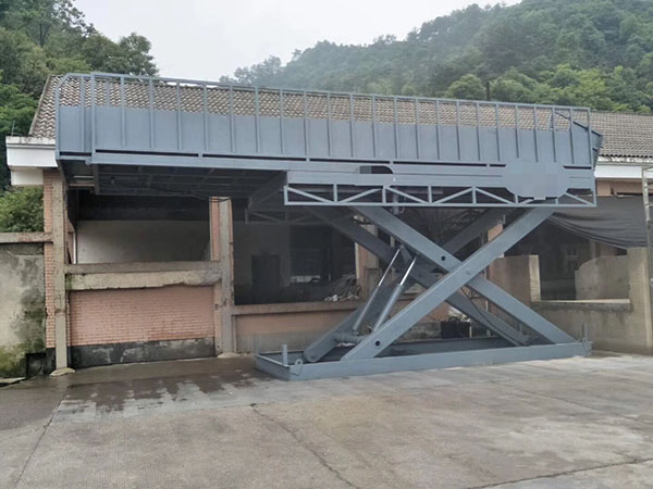 固定式升降平台