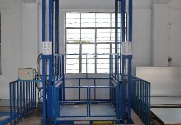 液压货梯